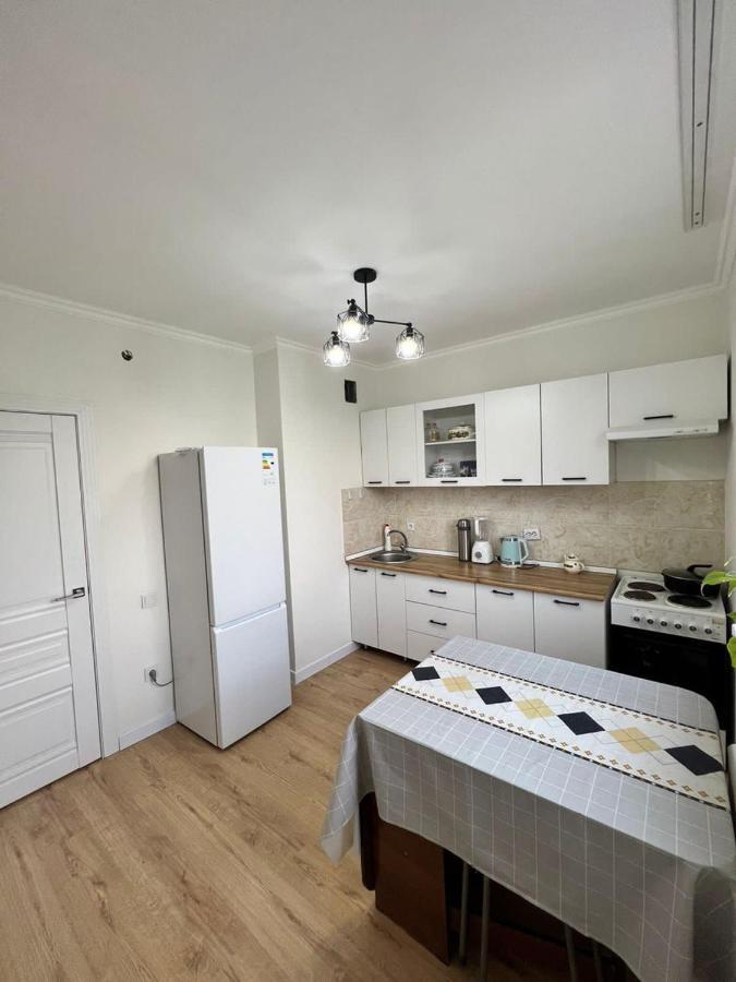 Apartment In אלמטי מראה חיצוני תמונה