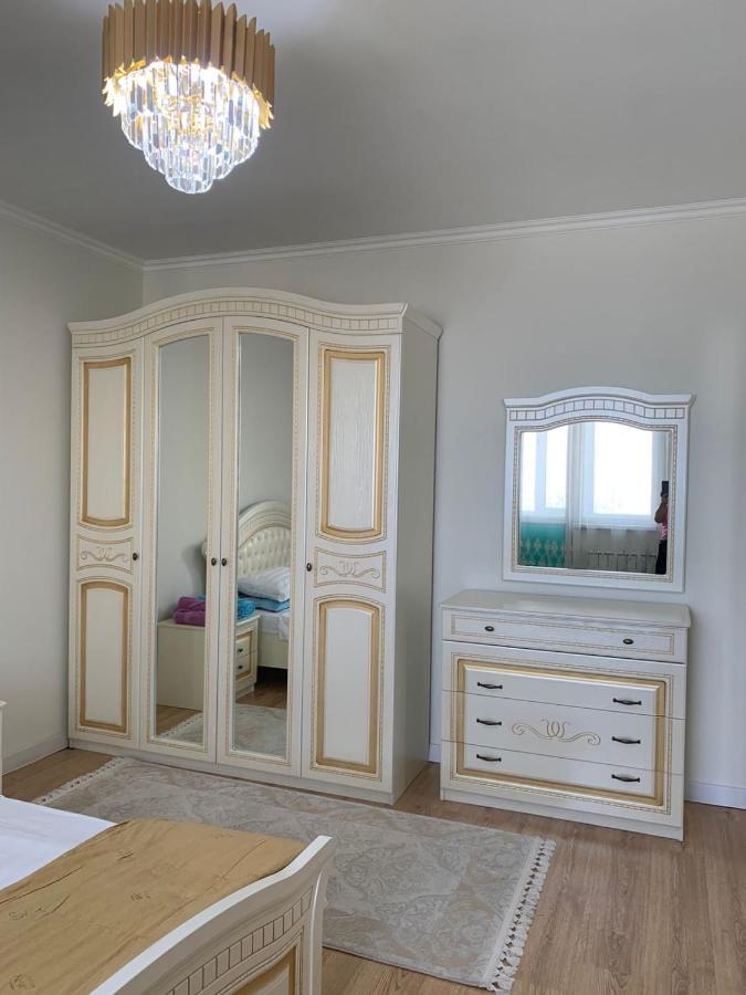 Apartment In אלמטי מראה חיצוני תמונה